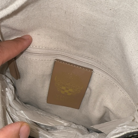 VINCE CAMUTO Handbag Livy Leather Crossbody Light Khaki Purse AUTHENTIC NWT - Picture 10 of 10